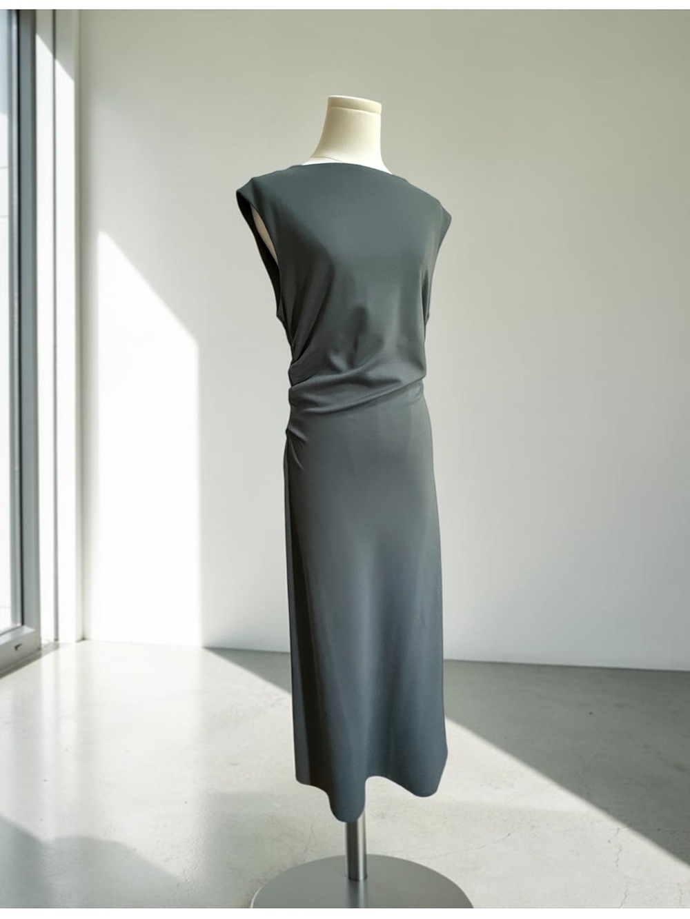 NWOT H&M Sleeveless Draped Midi Dress in Slate Gray! Medium! NEW! - Picture 4 of 10